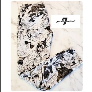 EUC 7 For All Mankind Floral Ankle Skinny Jeans